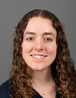 Nicole Dundas headshot