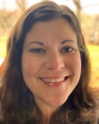 Lisa Cleary headshot