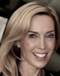 Katie Nill headshot