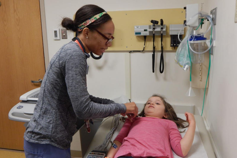 My Hospital Story: A girl's visit to the Cardiac Clinic for an electrocardiogram (EKG)
