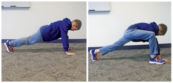Demonstration of spider lunges