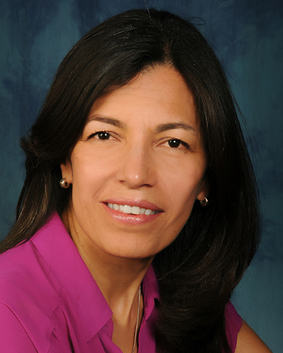 Carmen Noruna headshot